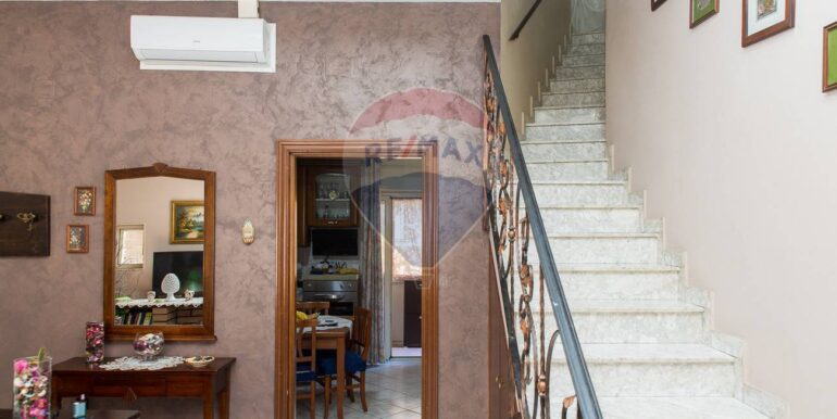 20251001111549-990816-27