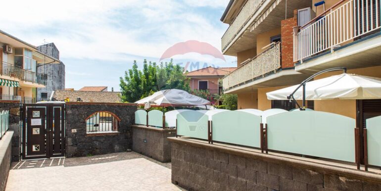 20251001121652-990878-5