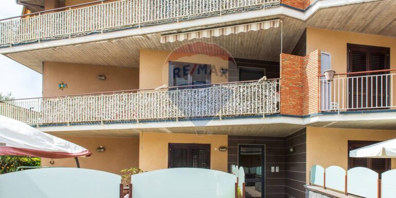 20251001121656-990878-6