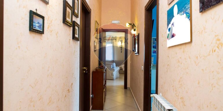 20251001121752-990878-20