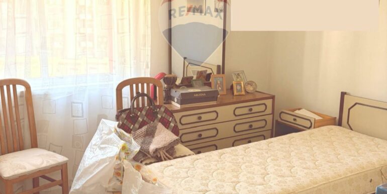 20251001190213-991038-3