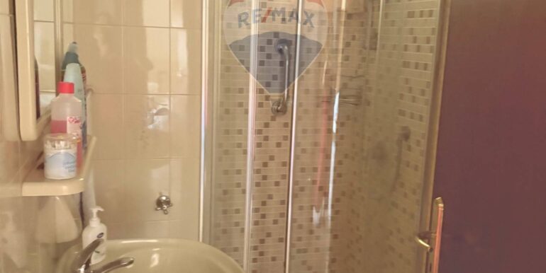 20251001190217-991038-4