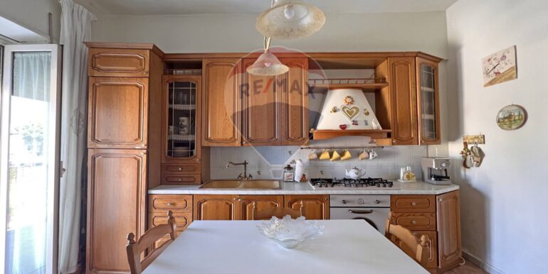 2025100191924-990807-8