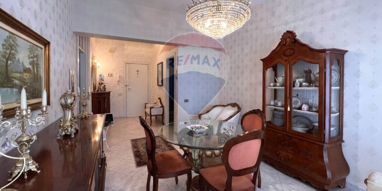 2025100191954-990807-17