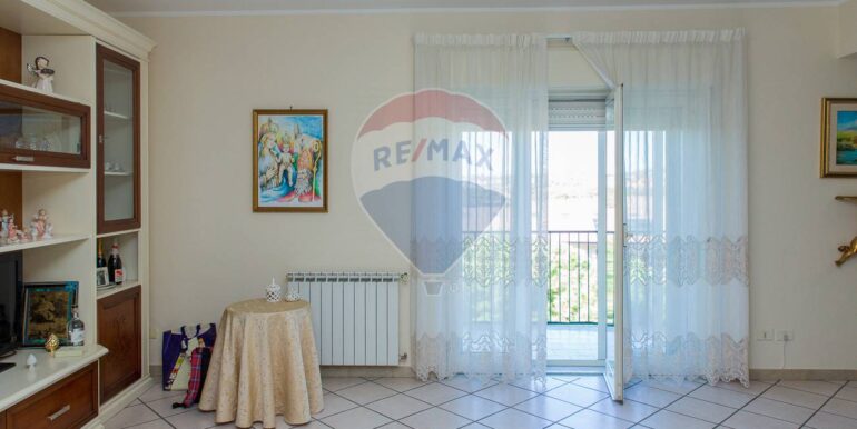 20251002103522-990996-17