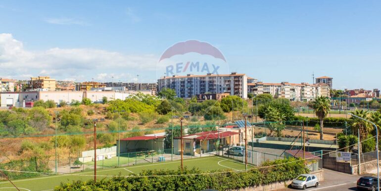 20251002103625-990996-33