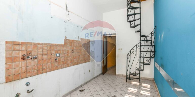 20251002115419-988934-5