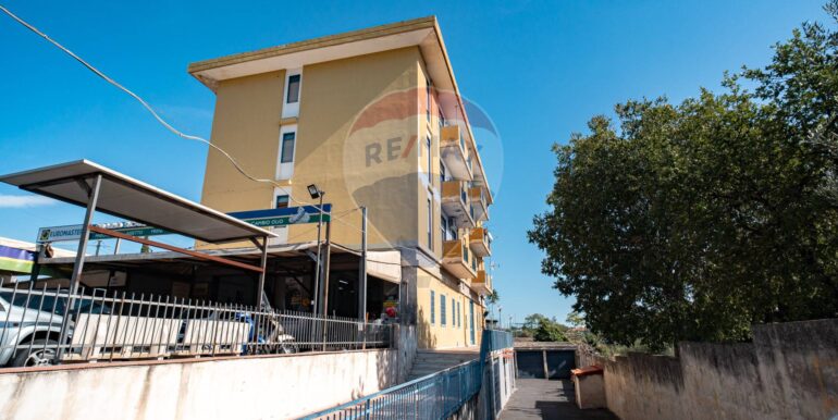 20251002120544-991157-0