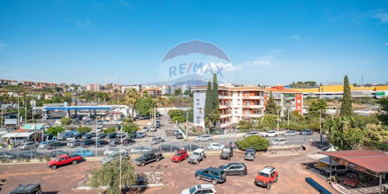 20251002120546-991157-10