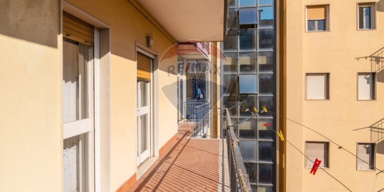 20251002121118-991158-4