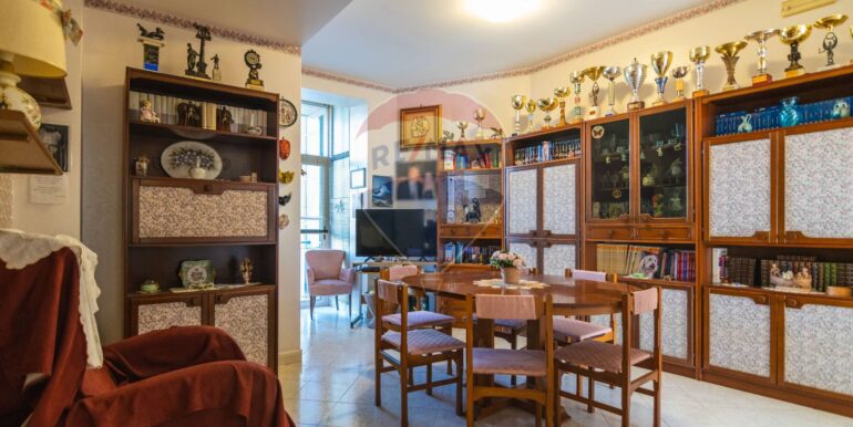 20251002121133-991158-7