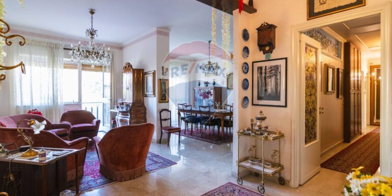 20251002122012-991158-23