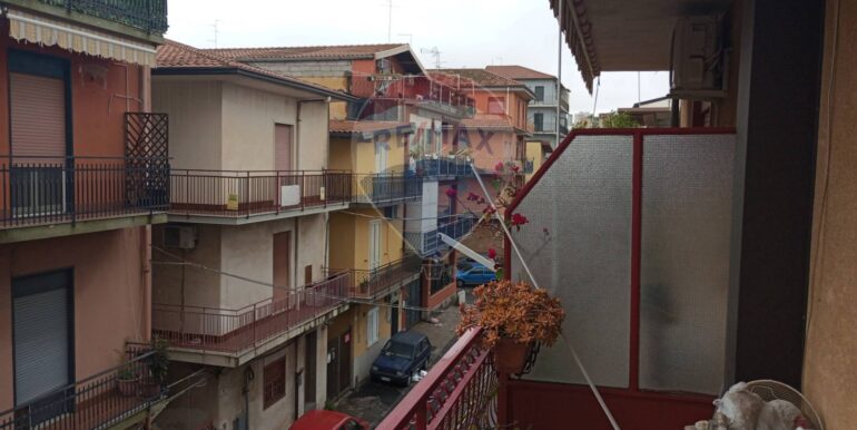 20251002204748-991301-1