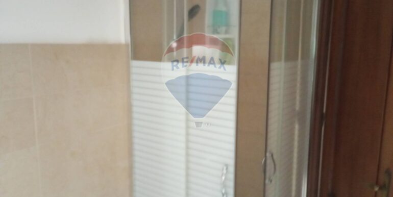 20251002204749-991301-6