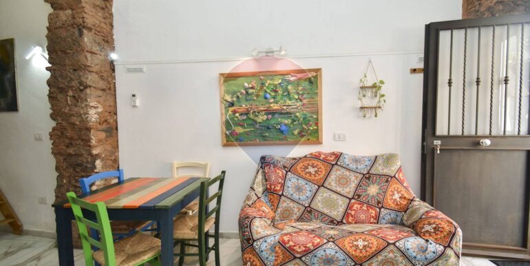 20251003102440-977393-2