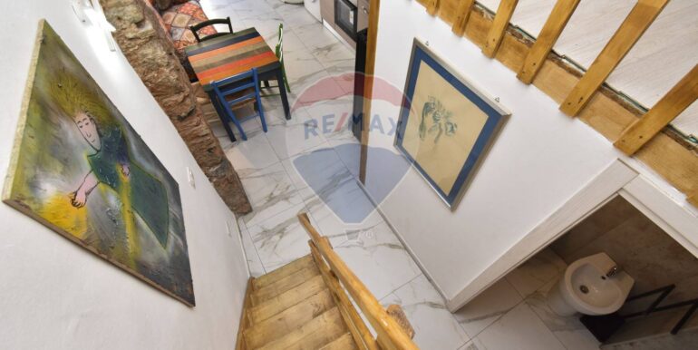 20251003102444-977393-4