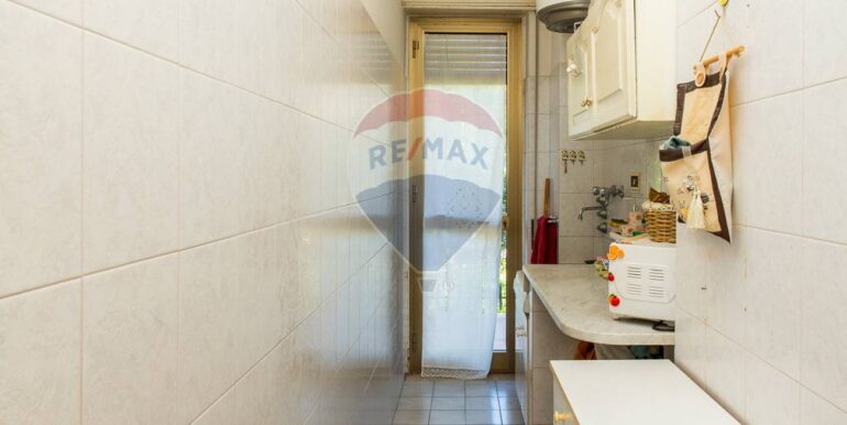 20251003111552-991339-15