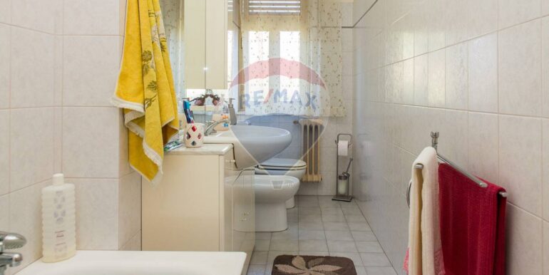 20251003111558-991339-17