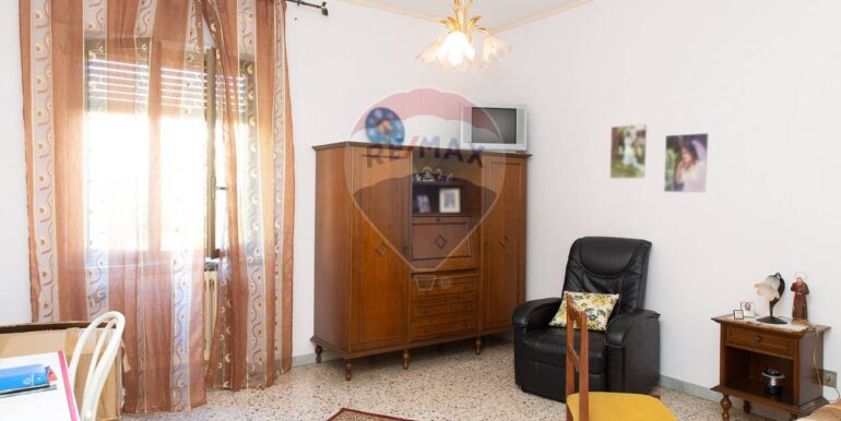 20251003111605-991339-19