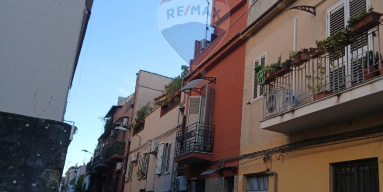 20251003224039-991606-2