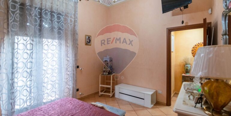 20251004101706-991618-7