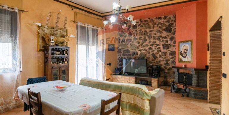 20251004101727-991618-14