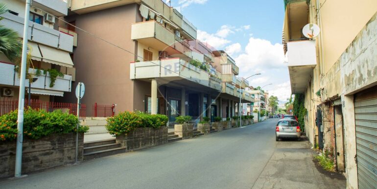 20251004110454-991678-1