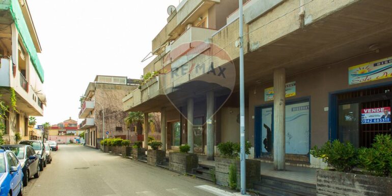 20251004110500-991678-2