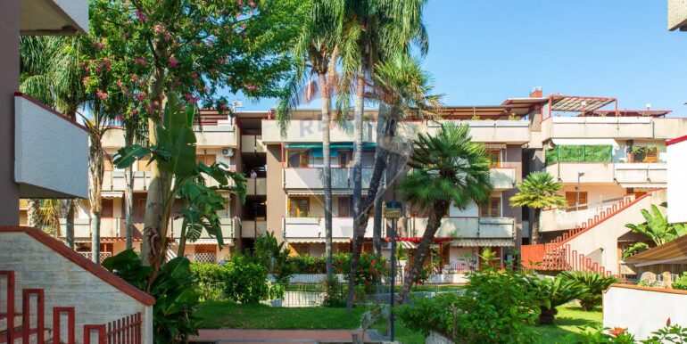 20251004110554-991678-11