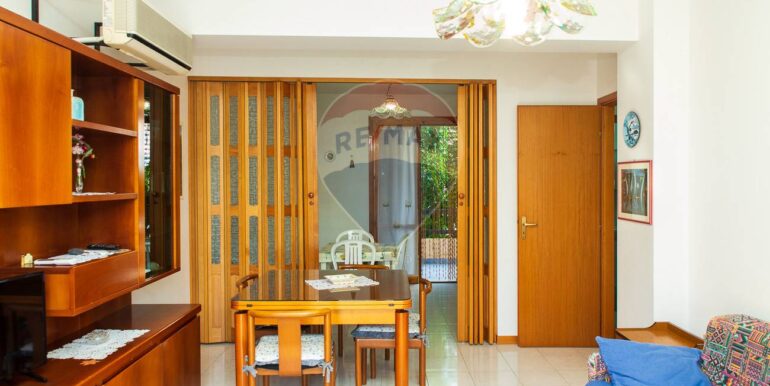 20251004114653-991131-19