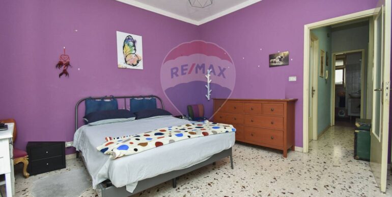 20251004232523-991714-20