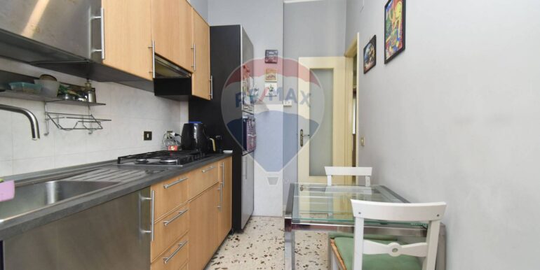 20251004232548-991714-26