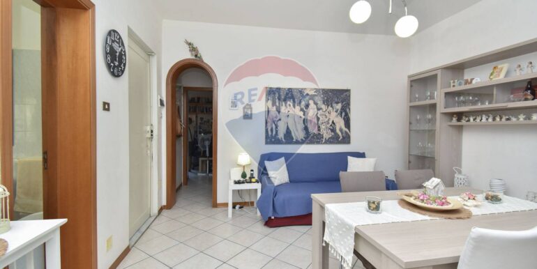 2025100505558-991732-5