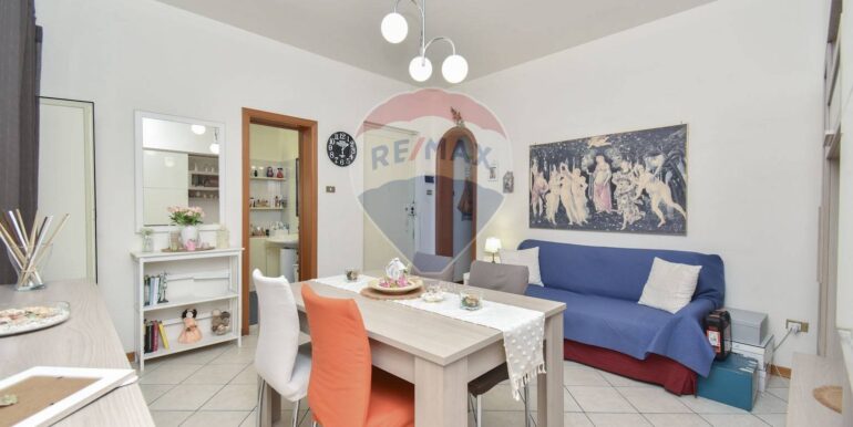 2025100505611-991732-9