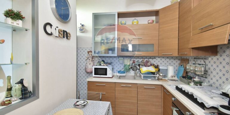 2025100505621-991732-13