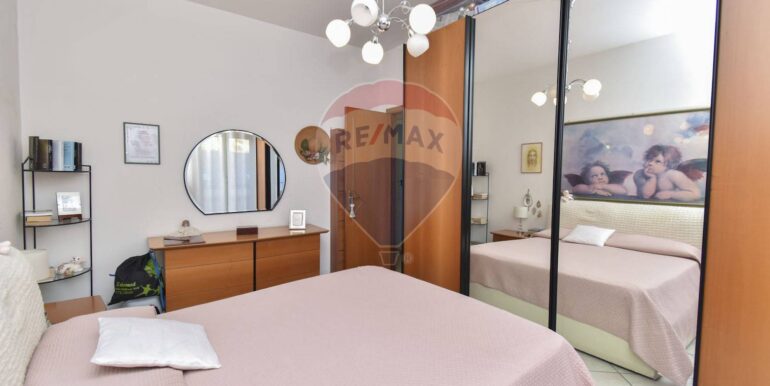 2025100505631-991732-17