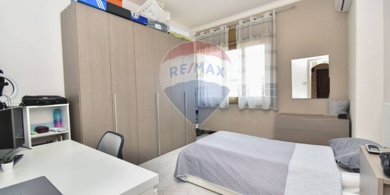 2025100520436-991734-12