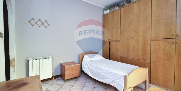 2025100520444-991734-16