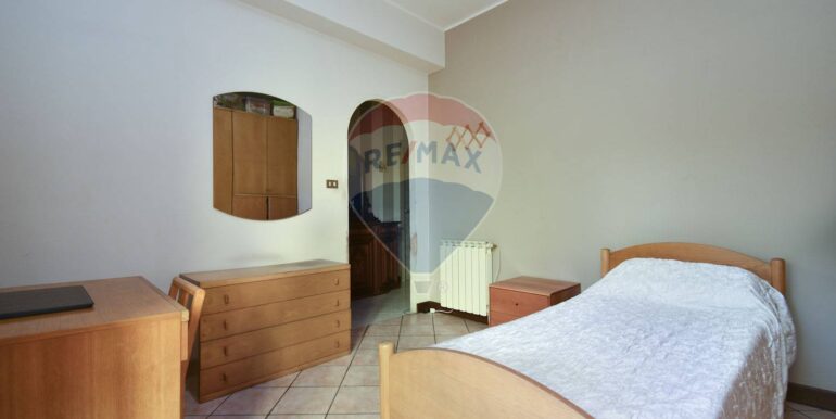 2025100520446-991734-17