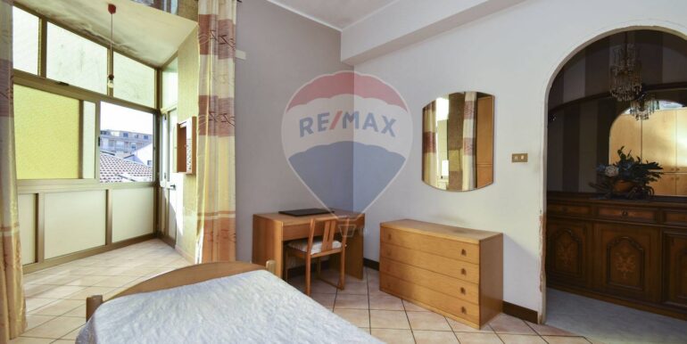 2025100520450-991734-19