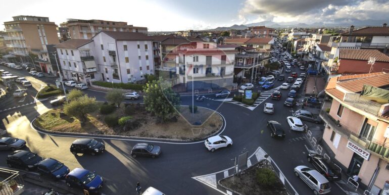 2025100520452-991734-20