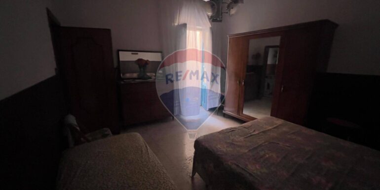 2025100594301-991736-19