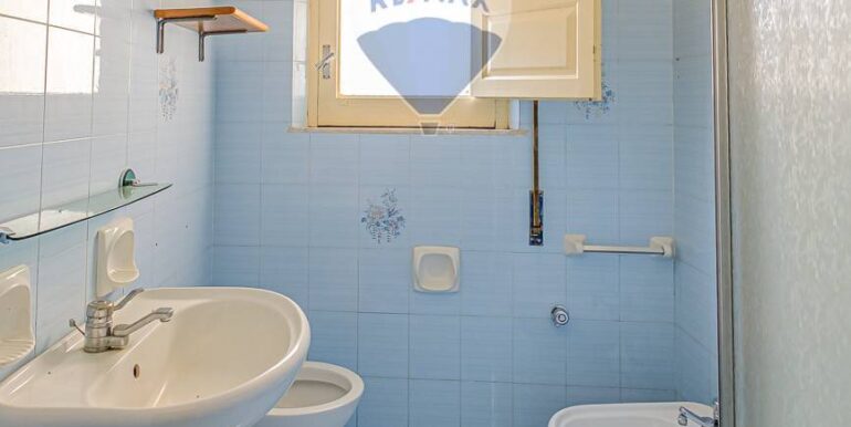 20251006141933-991491-7