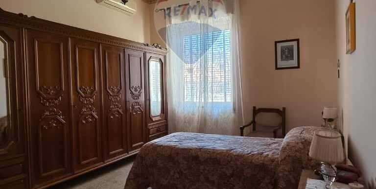 20251006142628-991885-8