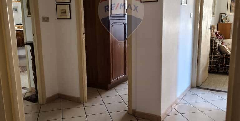 20251006142635-991885-10