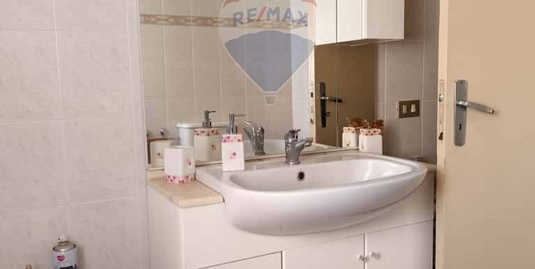 20251006142809-991885-18