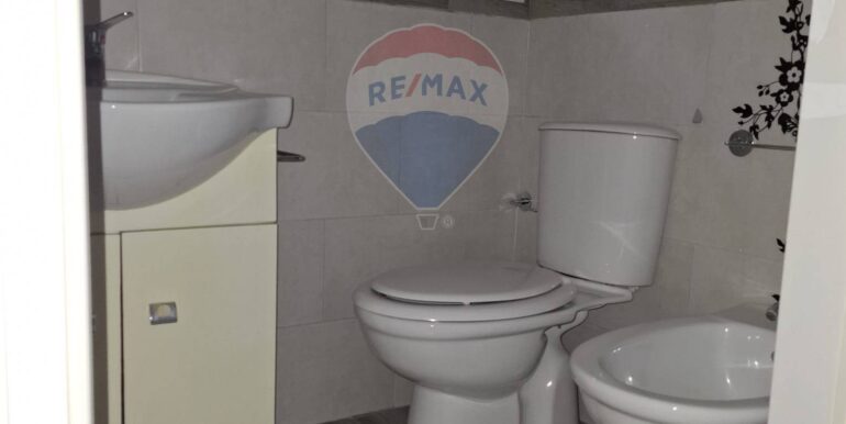 20251006171725-990957-7