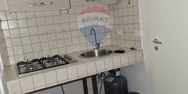 20251006171728-990957-8