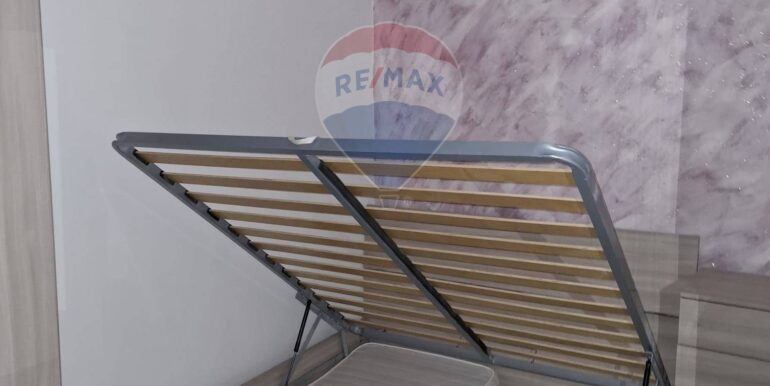 20251006171734-990957-11