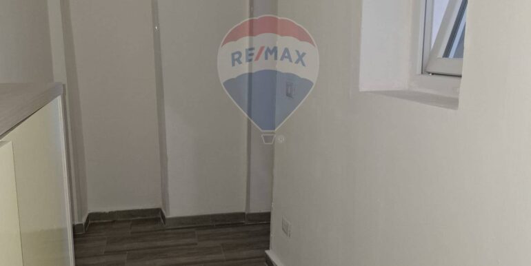 20251006171747-990957-17